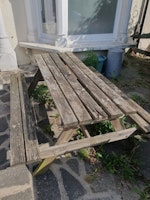 1 x wooden bench collected by RNGSERVICES1 LTD