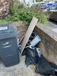 4 bags, offcuts flooring 4 bags rubbish, offcuts flooring SE24 - removed for £40