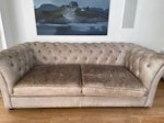 Old chesterfield 3seater sofa This is an aniline leather sofa from Raft. The frame and padding are in good condition, and it’s comfortable. We’ve been using it up until now, as we have a new sofa. It needs reupholstering or significant repairs. Available for free pick-up from Highgate, London. N6 - removed for £75