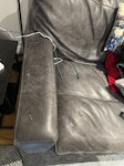 3 seater Sofa - length c250cms Its a 7 year old grey leather sofa

It wont have any of the things on it just the sofa KT9 - removed for £85