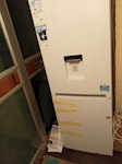 Fridgefreezer Beko FridgeFreezer, 1824mm x 540mm x 575mm, 57kg; Freezer door doesn't close safely anymore, hence not reusable. RG41 - removed for £65