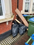 5 BAGS, WOOD OFFCUTS 5 BAGS, WOOD OFFCUTS SE18 - removed for £40