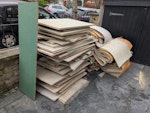 Chipboard, carpet and underlay Chipboard Flooring Panels Already cut up into small pieces, small cut rolls of old carpet and underlay TW1 - removed for £150