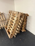 20 UK size pallets 20 pallets in good condition to be collected roadside N1 - removed for £100