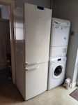 Bosch Fridge Freezer. Bosch Fridge Freezer - no longer working.  Can be collected from side of house by waterbutts. 

186cm High
60cm wide
59cm deep ST5 - removed for £60