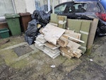 laminate and floor tiles laminate, underlay, beading and floor tiles mostly in rubble sacks. KT19 - removed for £150