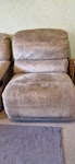 Mid section of sofa, reclining Mid section of dfs sofa
Recliner, armchair no arms
Approx dimensions: 
W - 34" H - 39" 
D - 40" (56" when open)

In full working order. E6 - removed for £60