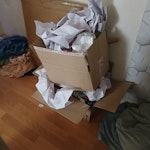 Rug, 2 seat, 2 boxes Looking for a quote to tip away SK15 - removed for £81