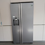 Fridge/Freezer,Washing Machine Samsung US Style double fridge/freezer
Zanussi 10Kg Washing MAchine SE24 - removed for £120