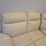 paolo manual recliner sofa 6 paolo manual recliner sofa. the recliners work great. Faint colours on the sofa and a small area of leather peeling B37 - removed for £0