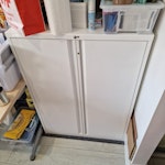 Table x1 + Steel Cabinet x2 1) Need to dismantle Study Table
2) 07383093641 is my mobile number
3) Items on top of the Steel Cabinet and Study Table will be removed at the point of collection
4) I expect quotation to include service of carrying items out from flat, and also dismantling Study Table HP11 - removed for £65