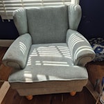Armchair. S trolley . B cabin Bathroom cabinet
Small shopping trolley
Armchair PO4 - removed for £95