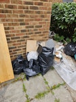 5 bags rubble, few offcuts 5 bags rubble, few offcuts bags are not very heavy CR2 - removed for £75