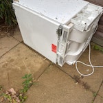 Freezer, parasol, palette 1 x under counter freezer
Plastic Palettes
1 x Parasol
1x Garden table
2 x Small bench as in the picture SE10 - removed for £130