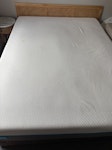 King Simba mattress & base Simba Hybrid Pro king size mattress and divan bed base. Thursday PM or anytime Friday collection SE22 - removed for £80