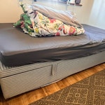 single bed side lift & storage Bed and mattress to be removed KT3 - removed for £76