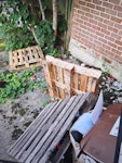 chair, pallets, cardboard, bin rubbish from betfred
3x wooden pallets, 1x broken red customer chair, 1x cardboard bbox with folders, 1x big cardboard box with broken down boxes inside, 1x brown bin lid, 1x broken hoover SM5 - removed for £100