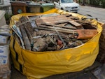Hippo skip largest size Garden rubble in hippo skip (largest size at (L)210cm x (W)165cm x (H)100cm)

Composed of 30% brick. The rest is wood, etc. E10 - removed for £250