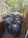 29 BAGS OF EXPANDING FOAM 29 BAGS OF EXPANDING FOAM, VERY LIGHT BUT HAVE VOLUME TO THEM. B92 - removed for £140