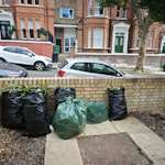 7 bags of garden waste 7 bags of garden waste (some with brambles). Located in front garden of property. Can be accessed from sidewalk easily at all times. NW6 - removed for £50