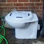 Broken toilet 1 x broken toilet E8 - removed for £40