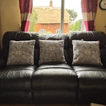 Large sofa Large sofa. Will need to be removed from front room of house MK45 - removed for £85