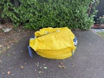 big bag of garden waste The capacity of this bag is 1000 kg, My bag has soil from the ground, plus some twigs and leaves. B91 - removed for £200