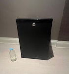 small table top fridge 40x40cm small table top fridge 40cmx40cmx40 SW9 - removed for £45