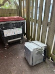 One oven **MUST BE TODAY** ONE ELLECTRIC OVEN UB6 - removed for £30