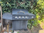 Gas BBQ grill - may be fixable Gas BBQ grill. I will keep the propane tank. Approximately 4yrs old, doesn't work right now but fixable (lines or ignition need cleaning). I will leave in front garden for pickup SE4 - removed for £40
