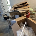 cardboard and basin cardboard and a basin easy collect from street no need to enter the building looking for cheapest price E1 - removed for £80