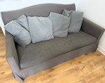 sofa two seater It is a very sturdy two-seater sofa, located on the third floor with wide stair access. Safely carrying it down requires three people.

Please note that this is not a congestion charge zone.
Not a congestion zone area. SW1V - removed for £65