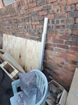 2 x Pallets various all in pic NOT THE CHAIRS but everything else inc pallets and all rubbish etc thanks, 2 pallets large and small M19 - removed for £125
