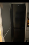 Removal&discard Fridgefr60/40 Need fridge collected from outside SW9 - removed for £60