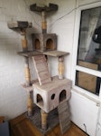 Double mattress, big cat tree Double mattress (190x130) and large cat tree (H184 W70 D52). I am on the second floor but happy to bring it down out front BR2 - removed for £90