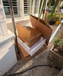 Cardboard, packaging, wires Packaging. Please note - customers details will be sent to you to arrange collection once booked. W7 - removed for £50