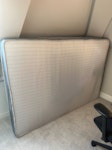 Double mattress Would like to have our double mattress taken away - I’ll need someone who can take it down two flights of stairs- max £50 SW19 - removed for £40