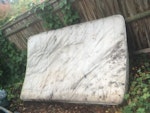 Mattress, bbq & assorted junk. Double mattress, dismantled bed frame, pedal bin, fan, flat screen tv, dismantled clothes rail, gas bbq w/cylinder (empty), assorted pictures & broken mirror, assorted crockery & trinkets, door hardware, wood.
Can be put outside in one place for collection once price and date/time agreed. SW15 - removed for £165