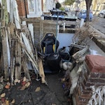 Mixed waste + faulty washer Mixed waste, an old rotten garden fence, old chair, some wood, some pqcking materials, bits of rusted old metal , a few old bricks/blocks. Most importantly an AEG washer dryer that washes perfectly fine and is working however it does not dry so is considered faulty. all can be collected from front porch with easy access. washer is very heavy CR0 - removed for £120