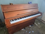 Baby grand and upright piano Removal of baby grand upright Piano and fridge freezer and double mattress HP5 - removed for £181