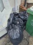 5 blag bags, 1 baby bunk 5 lightweight black bags
1 baby bunk DA7 - removed for £40