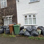 28 Bags of spray foam 28 Bags of spray foam, heavier than the expanding foam SM6 - removed for £150