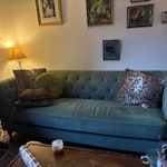 Sofa broke leg and not heavy Not heavy CF5 - removed for £117