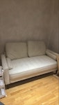 2 seater sofa 2 Seater Sofa with cat scratches, HAS LIFT (Easy Access). 7th floor flat but with lift access. 25kg, may need two men. SE10 - removed for £71