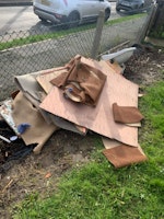 carpet/underlay/sink/pallet collected by Redcastle Services