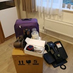 Luggage and item to dispose of 1 Luggage (slightly damaged)
1 cardboard box (filled with cardboard)
1 Cubii JR2 Pedal exercises (perfect working conditions)
1 Wireless BBQ Thermometer (perfectly working)
2 Coffee/Spice grinders (working)
1 Hair dryier (broken) CT1 - removed for £35