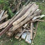 planks of 5 fence panels Planks from x5 5’x6’ garden fence panels to dispose of. Some nails still attached so must be handled with gloves. Will be put in the front garden for quick and easy access. Parking permit can be provided if coming between 10 and 12am. E15 - removed for £117