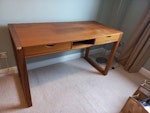 A "home office" desk. A "home office" desk measuring approx. 130cm x 77cm x 60cm (wxhxd). Clean and reusable with some wear and tear. SE8 - removed for £52