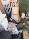 bags, wood, odd debris bags, wood, odd debris - NOT THE CLEAR BAGS - THEY ARE NOT TO BE COLLECTED -  THANK YOU SW11 - removed for £125