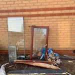 2 x windows, odd wood pieces 2 x windows, odd wood pieces HU4 - removed for £63
